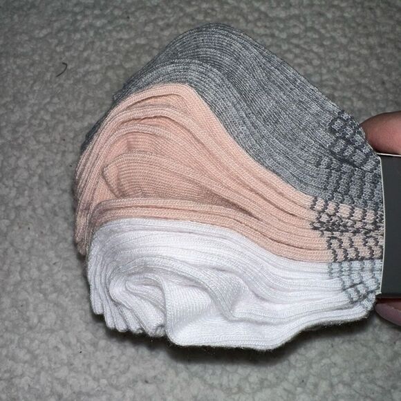 Vince Camuto Women’s No Show Socks Pack of 10 - NWT - Picture 5 of 5